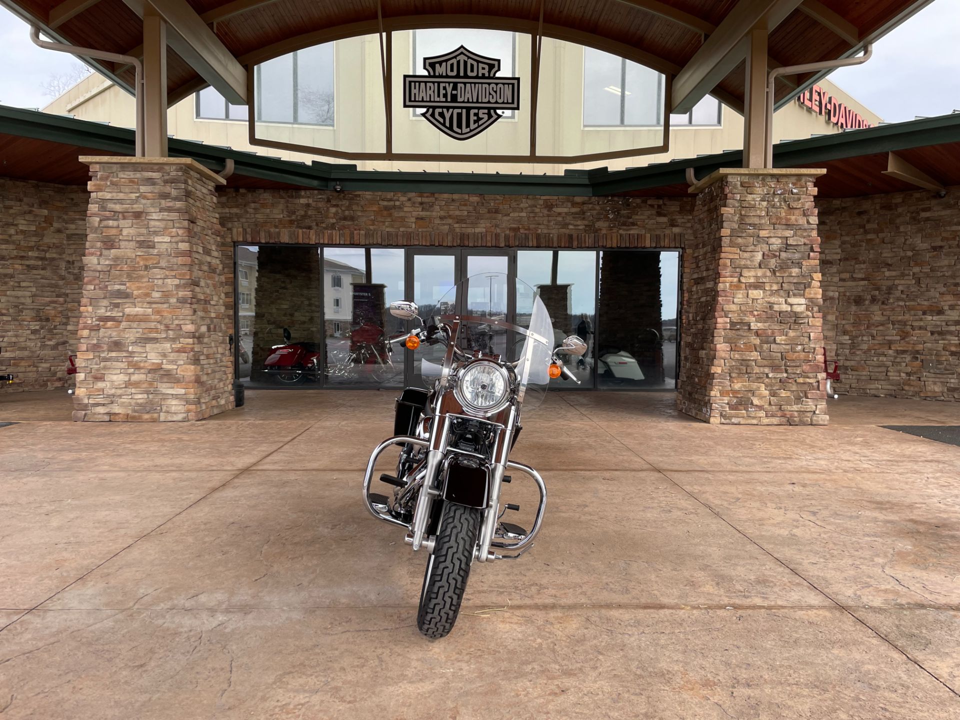 2014 Harley-Davidson Dyna® Switchback™ in Morgantown, West Virginia - Photo 3
