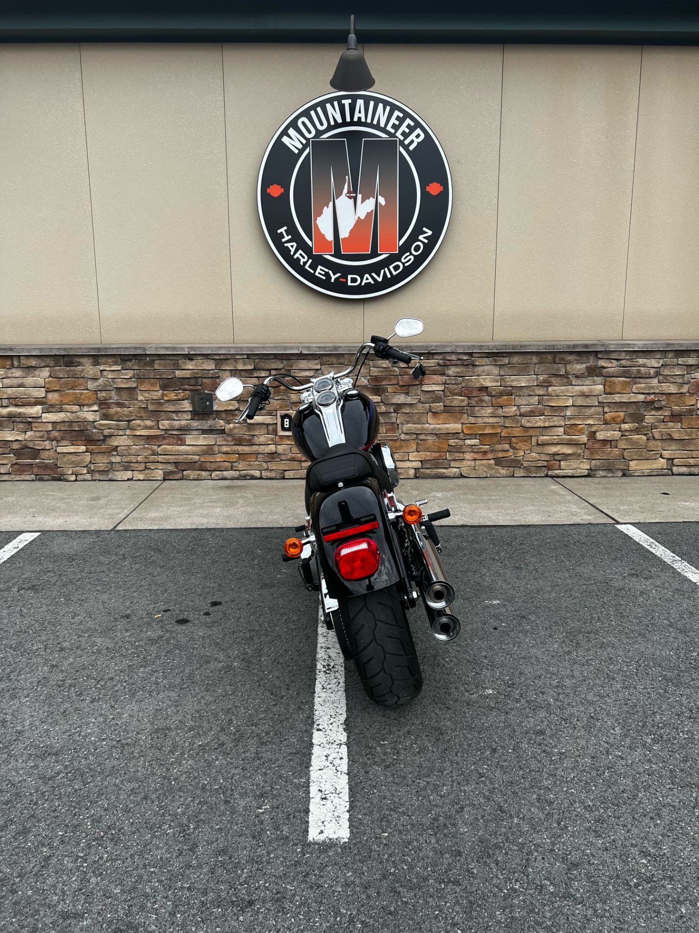 2018 Harley-Davidson Low Rider® 107 in Morgantown, West Virginia - Photo 4