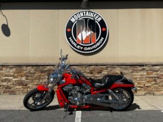 2005 Harley-Davidson VRSCSE Screamin’ Eagle® V-Rod® in Morgantown, West Virginia - Photo 2