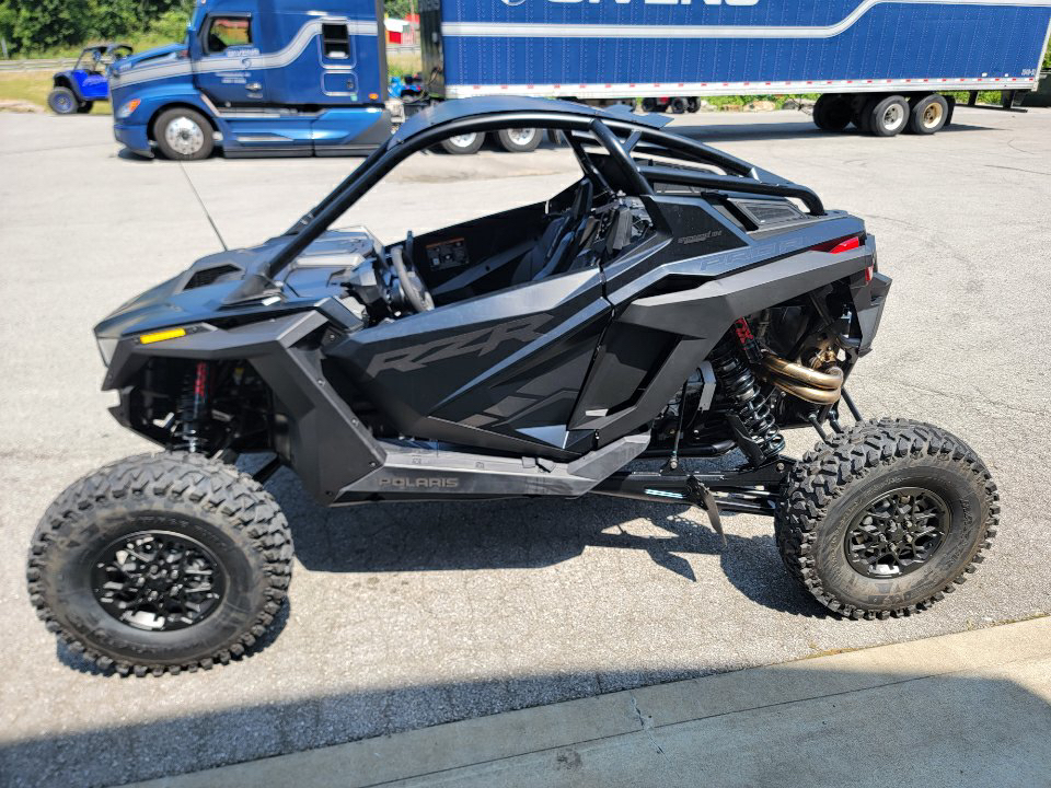 2023 Polaris RZR Pro R Ultimate in Pikeville, Kentucky - Photo 2