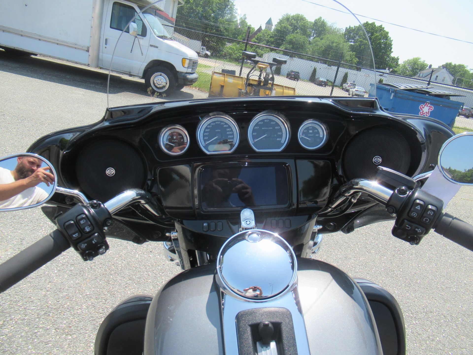 2022 Harley-Davidson Ultra Limited in Springfield, Massachusetts - Photo 4