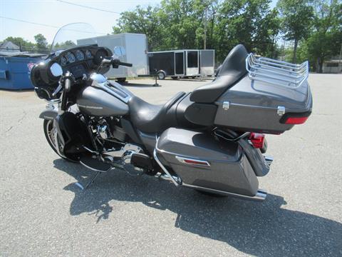 2022 Harley-Davidson Ultra Limited in Springfield, Massachusetts - Photo 8