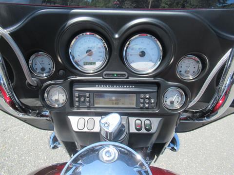 2010 Harley-Davidson Street Glide® in Springfield, Massachusetts - Photo 7