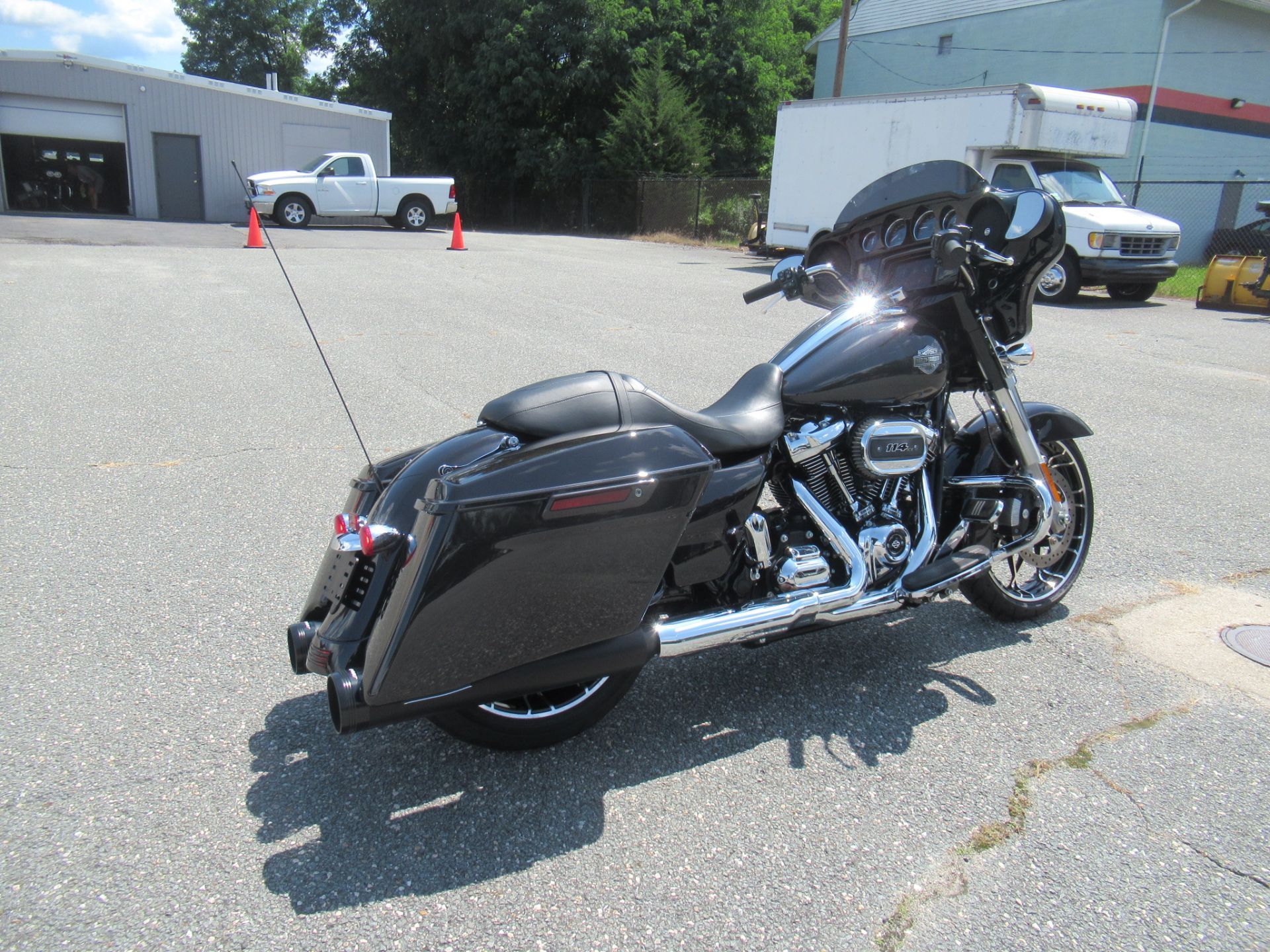 2021 Harley-Davidson Street Glide® Special in Springfield, Massachusetts - Photo 2