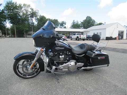 2021 Harley-Davidson Street Glide® in Springfield, Massachusetts - Photo 5