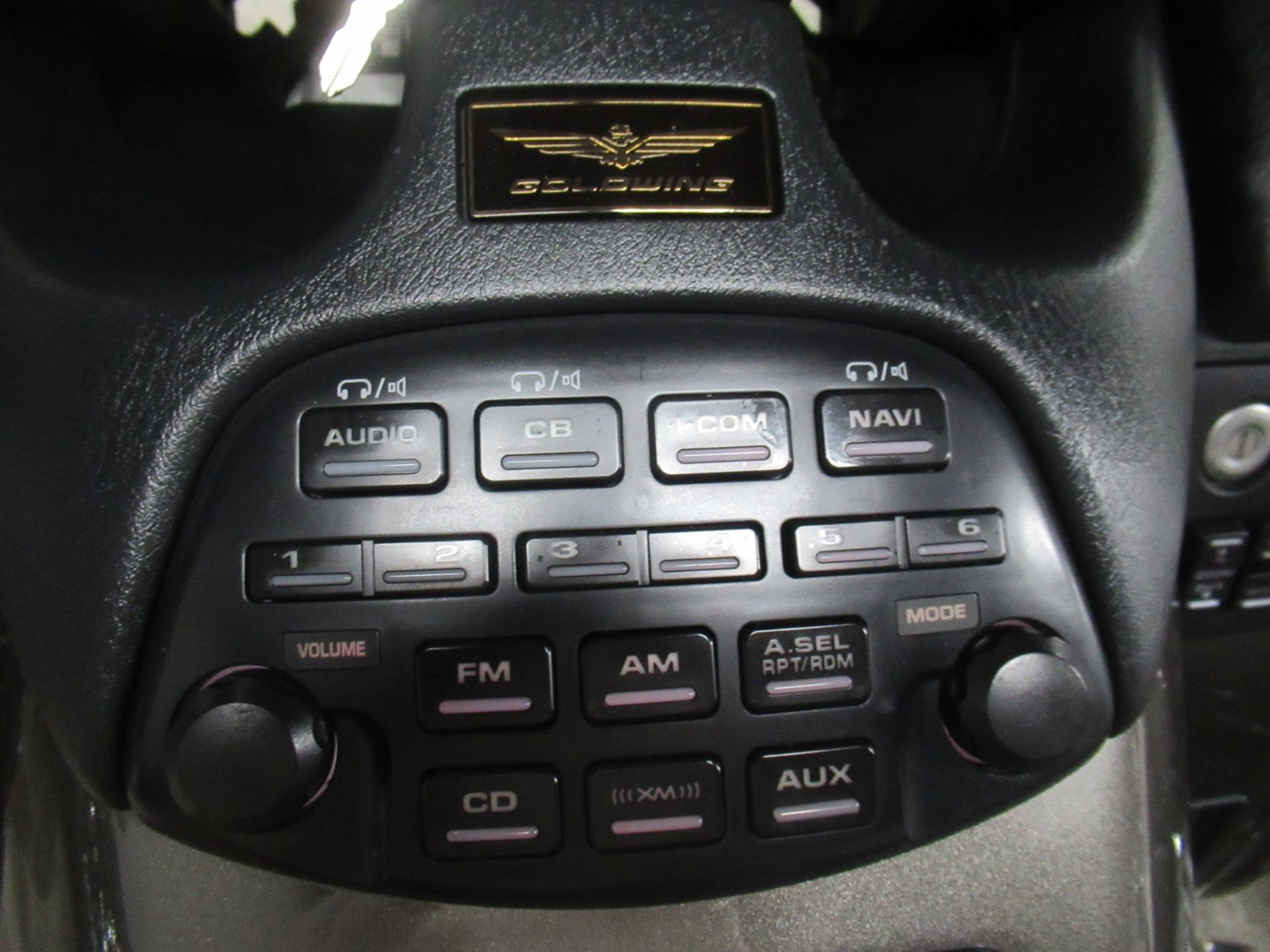 2010 Honda Gold Wing® Audio Comfort Navi XM in Springfield, Massachusetts - Photo 9