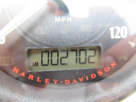 2017 Harley-Davidson Street Bob® in Springfield, Massachusetts - Photo 7