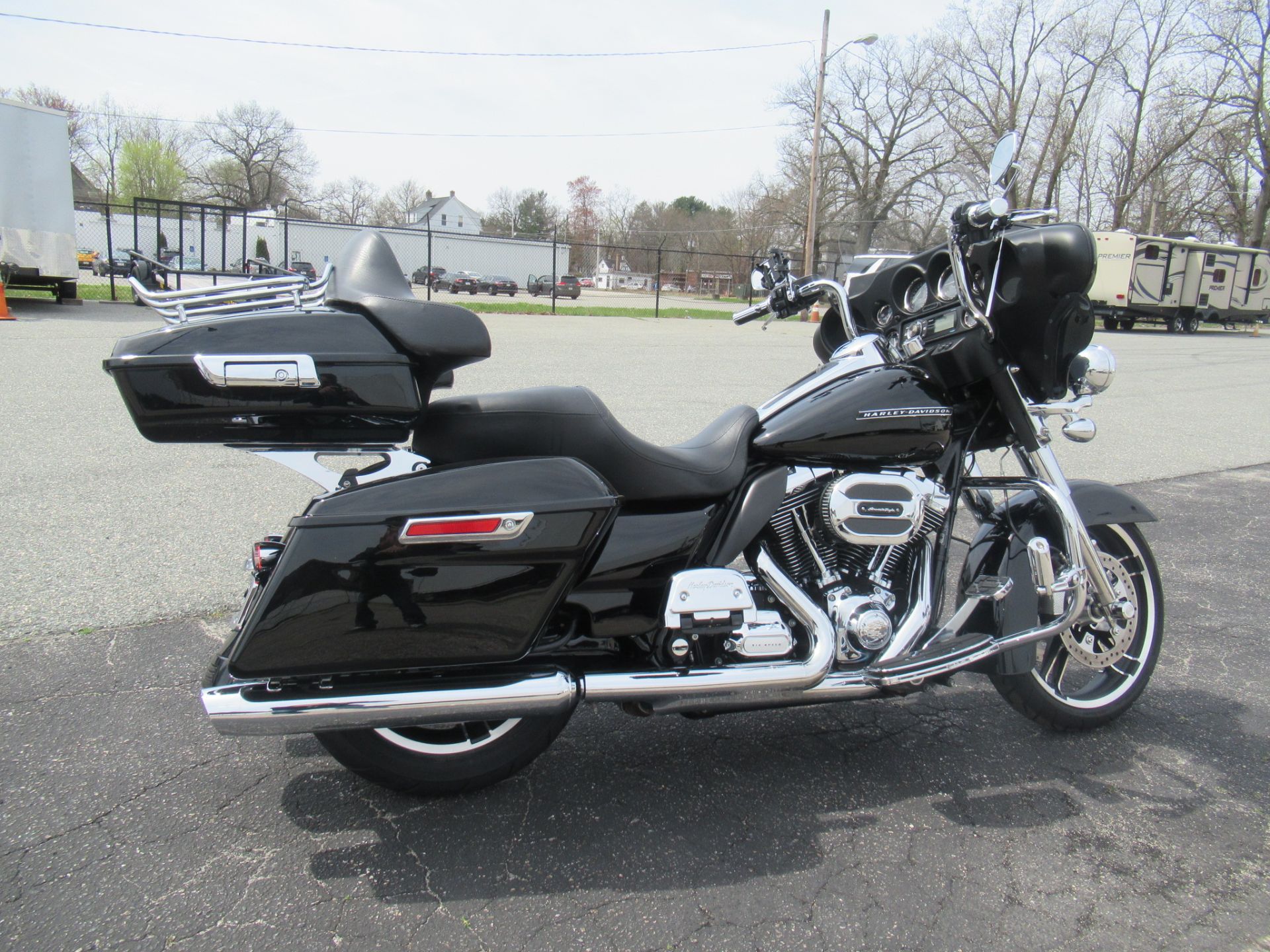 2010 Harley-Davidson Electra Glide® Ultra Limited in Springfield, Massachusetts - Photo 3