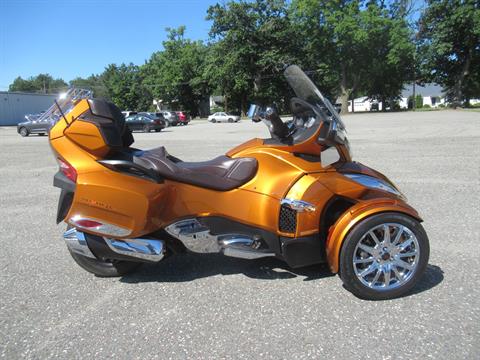 2014 Can-Am Spyder® RT Limited in Springfield, Massachusetts - Photo 1