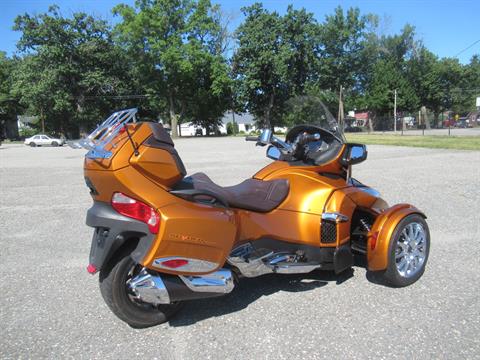 2014 Can-Am Spyder® RT Limited in Springfield, Massachusetts - Photo 2