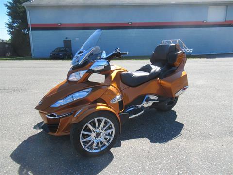 2014 Can-Am Spyder® RT Limited in Springfield, Massachusetts - Photo 5