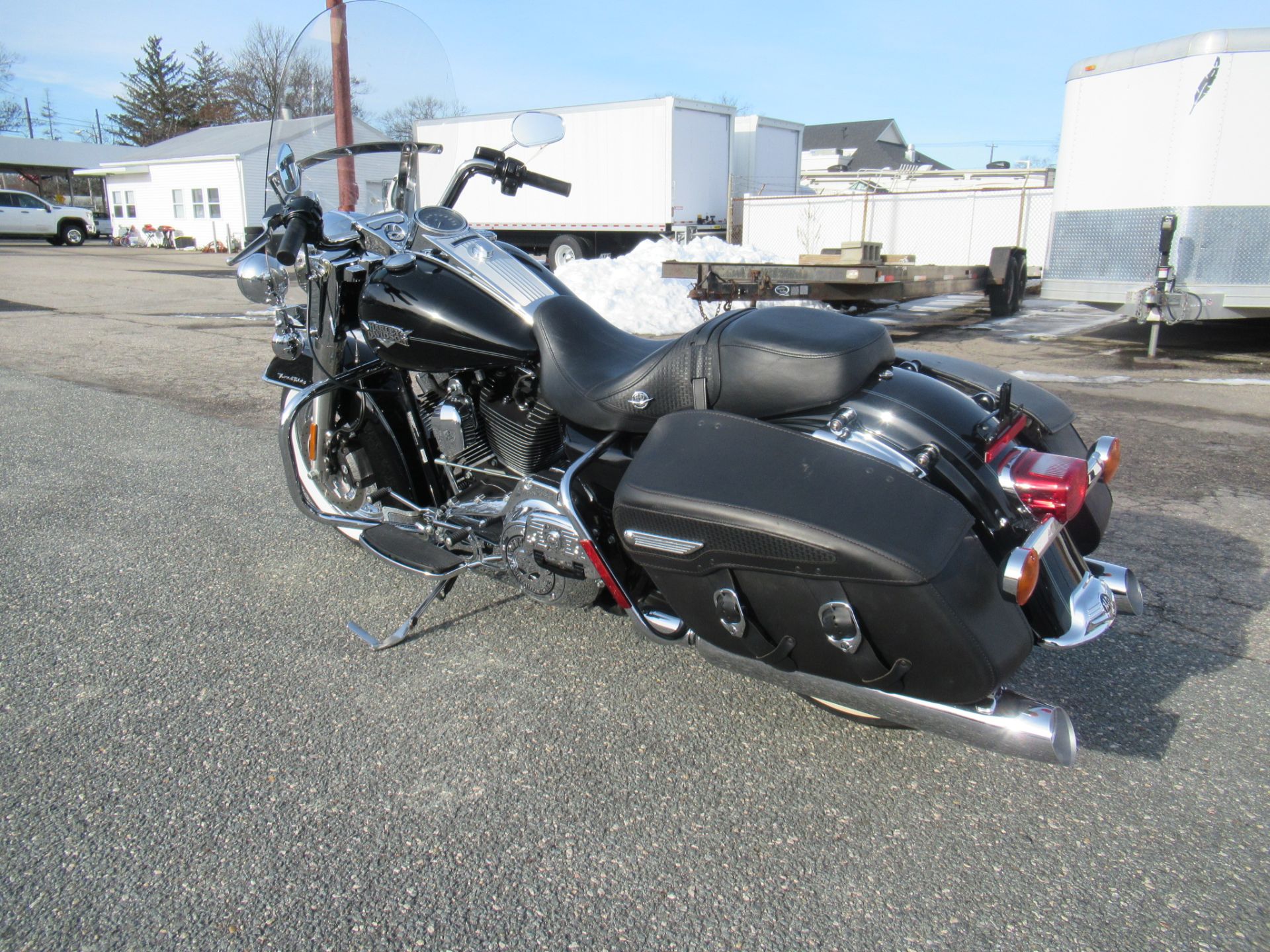 2011 Harley-Davidson Road King® Classic in Springfield, Massachusetts - Photo 6