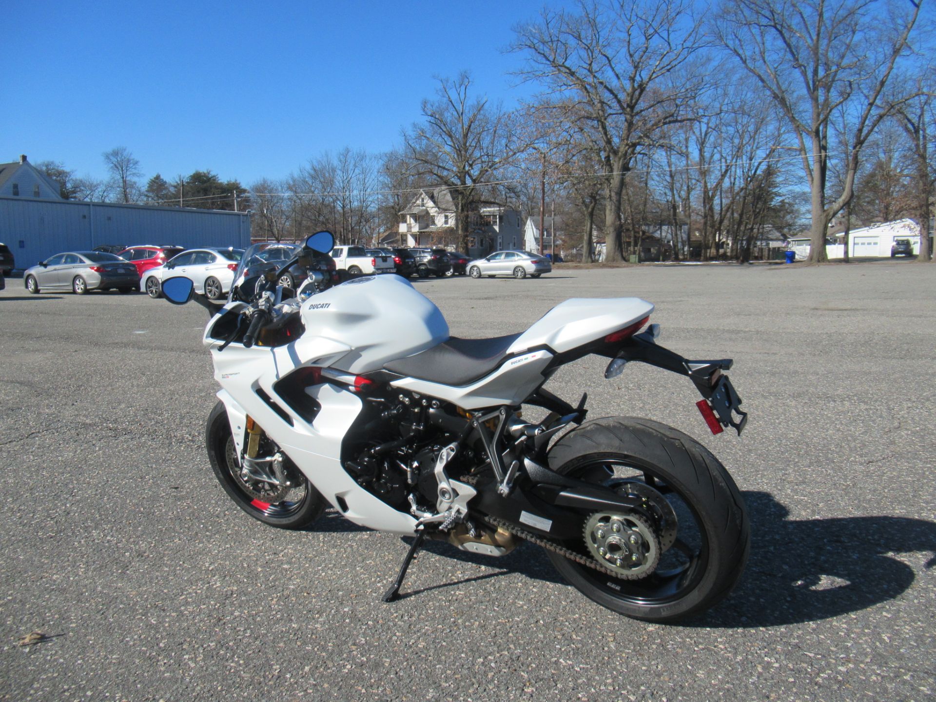 2023 Ducati SuperSport 950 S in Springfield, Massachusetts - Photo 6