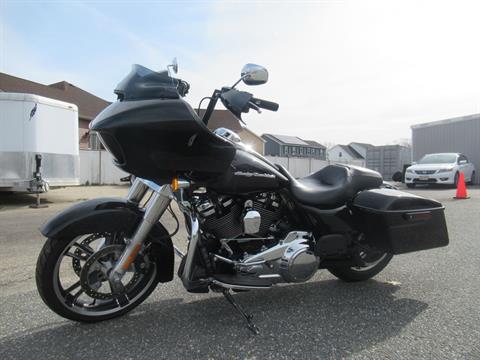 2019 Harley-Davidson Road Glide® in Springfield, Massachusetts - Photo 6