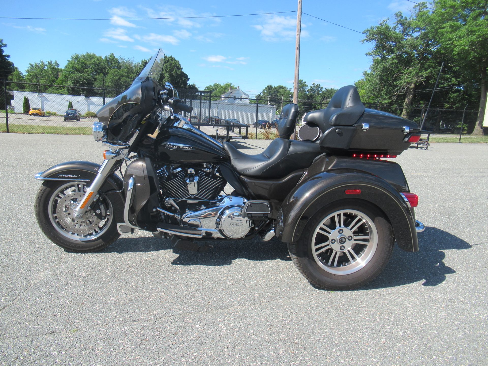 2020 Harley-Davidson Tri Glide® Ultra in Springfield, Massachusetts - Photo 6