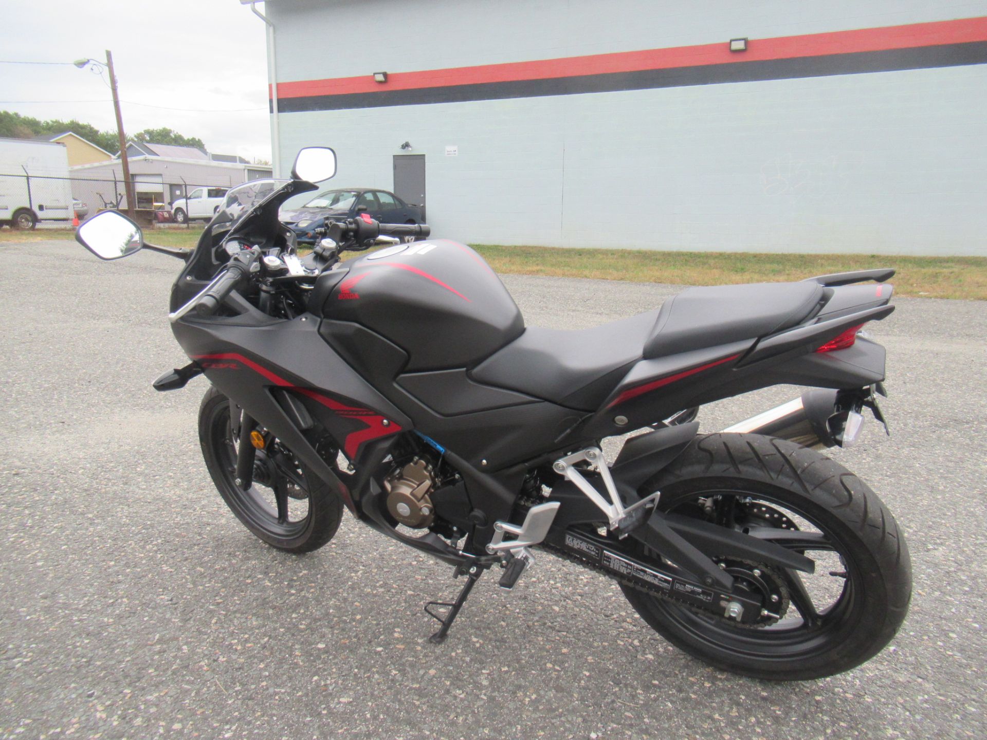 2022 Honda CBR300R in Springfield, Massachusetts - Photo 5