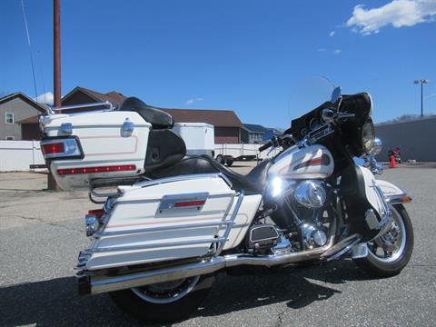 2006 Harley-Davidson Ultra Classic® Electra Glide® in Springfield, Massachusetts - Photo 2