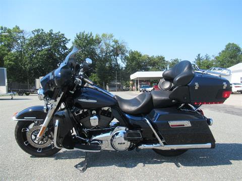 2013 Harley-Davidson Electra Glide® Ultra Limited in Springfield, Massachusetts - Photo 4