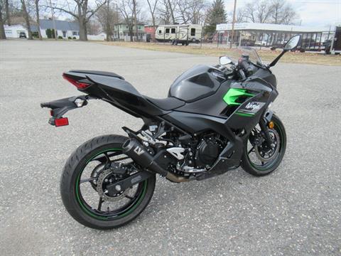2023 Kawasaki Ninja 400 ABS in Springfield, Massachusetts - Photo 2