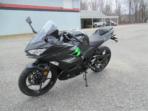 2023 Kawasaki Ninja 400 ABS in Springfield, Massachusetts - Photo 5