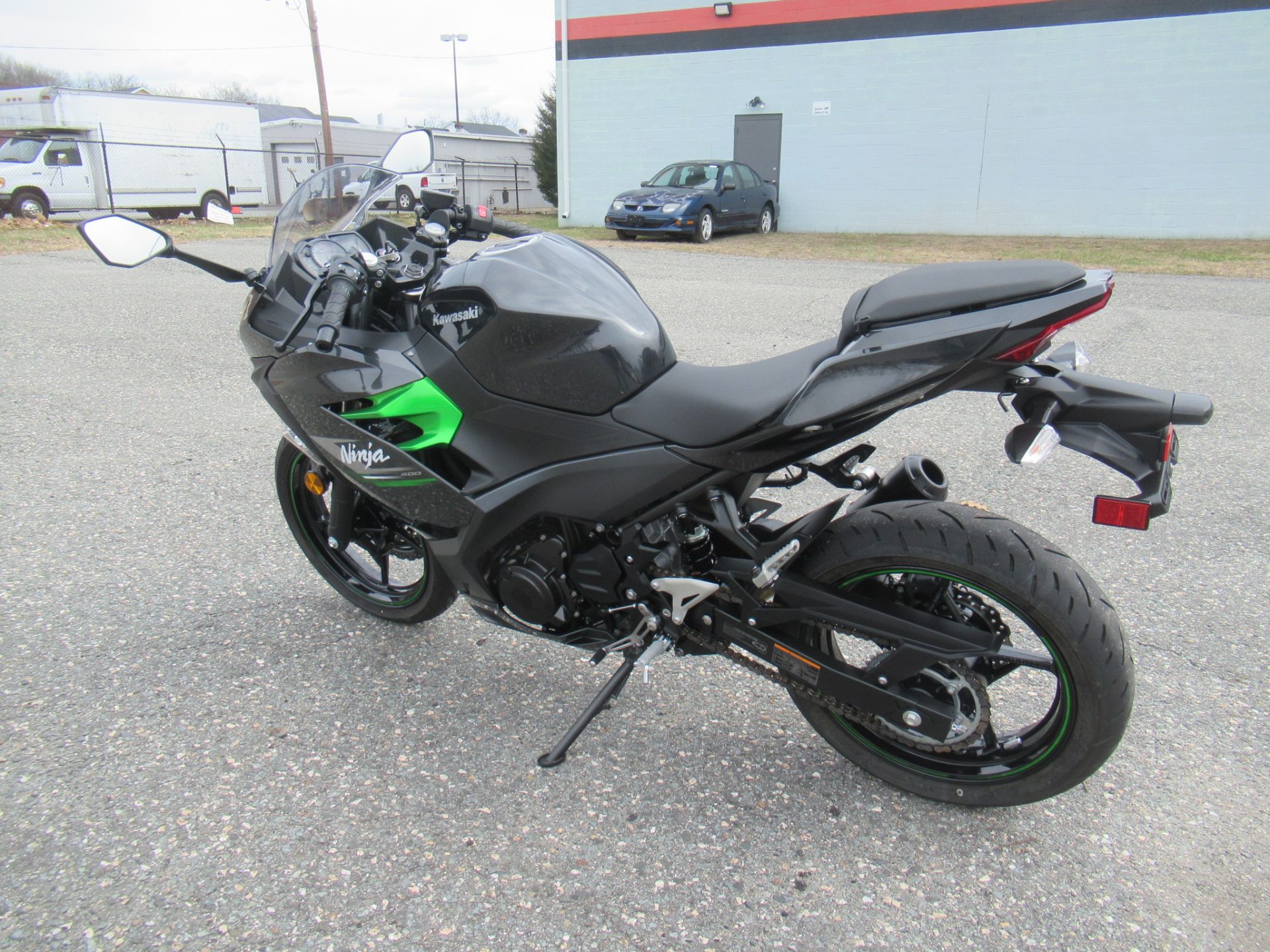 2023 Kawasaki Ninja 400 ABS in Springfield, Massachusetts - Photo 6