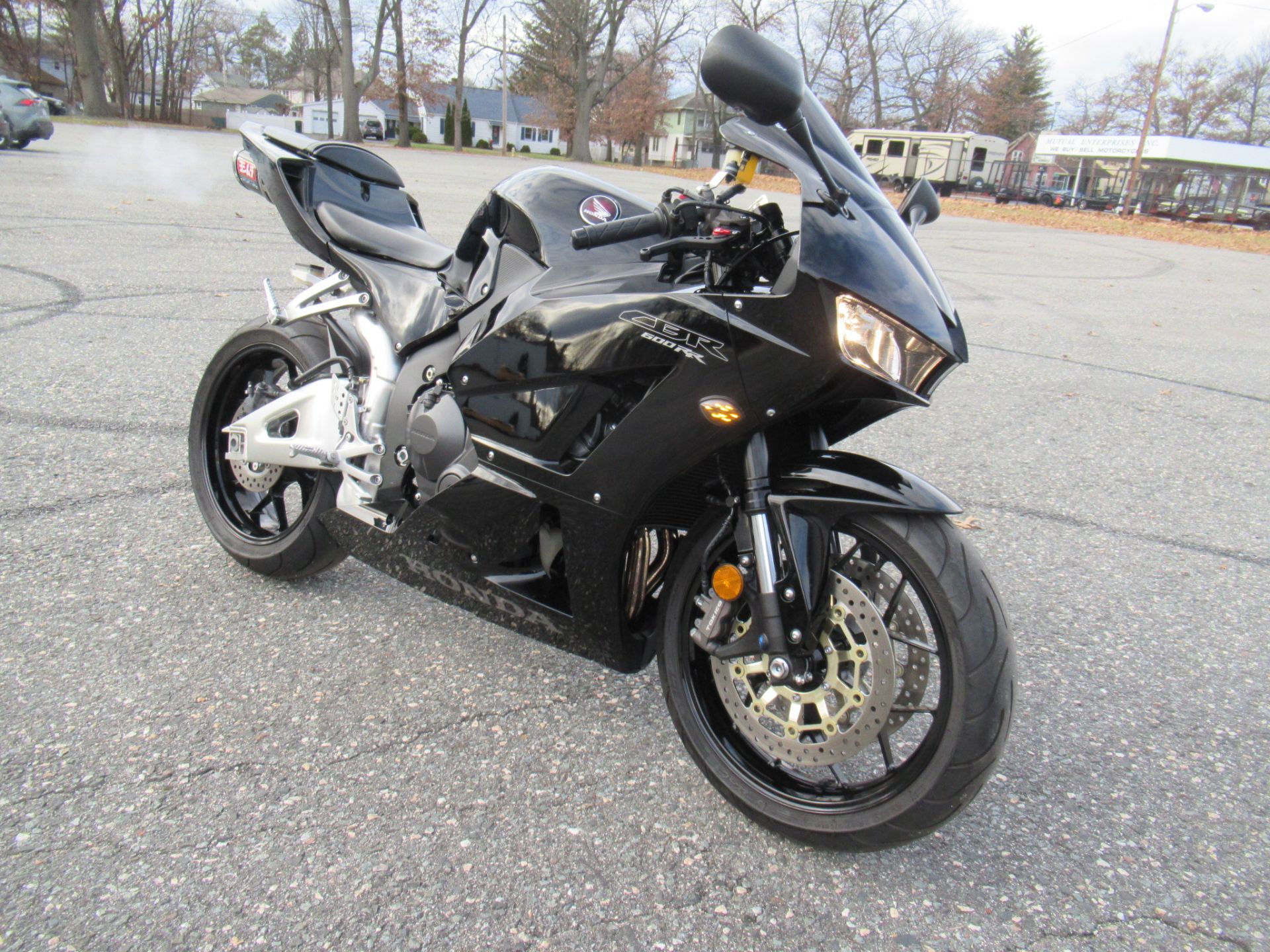 2015 Honda CBR®600RR in Springfield, Massachusetts - Photo 2