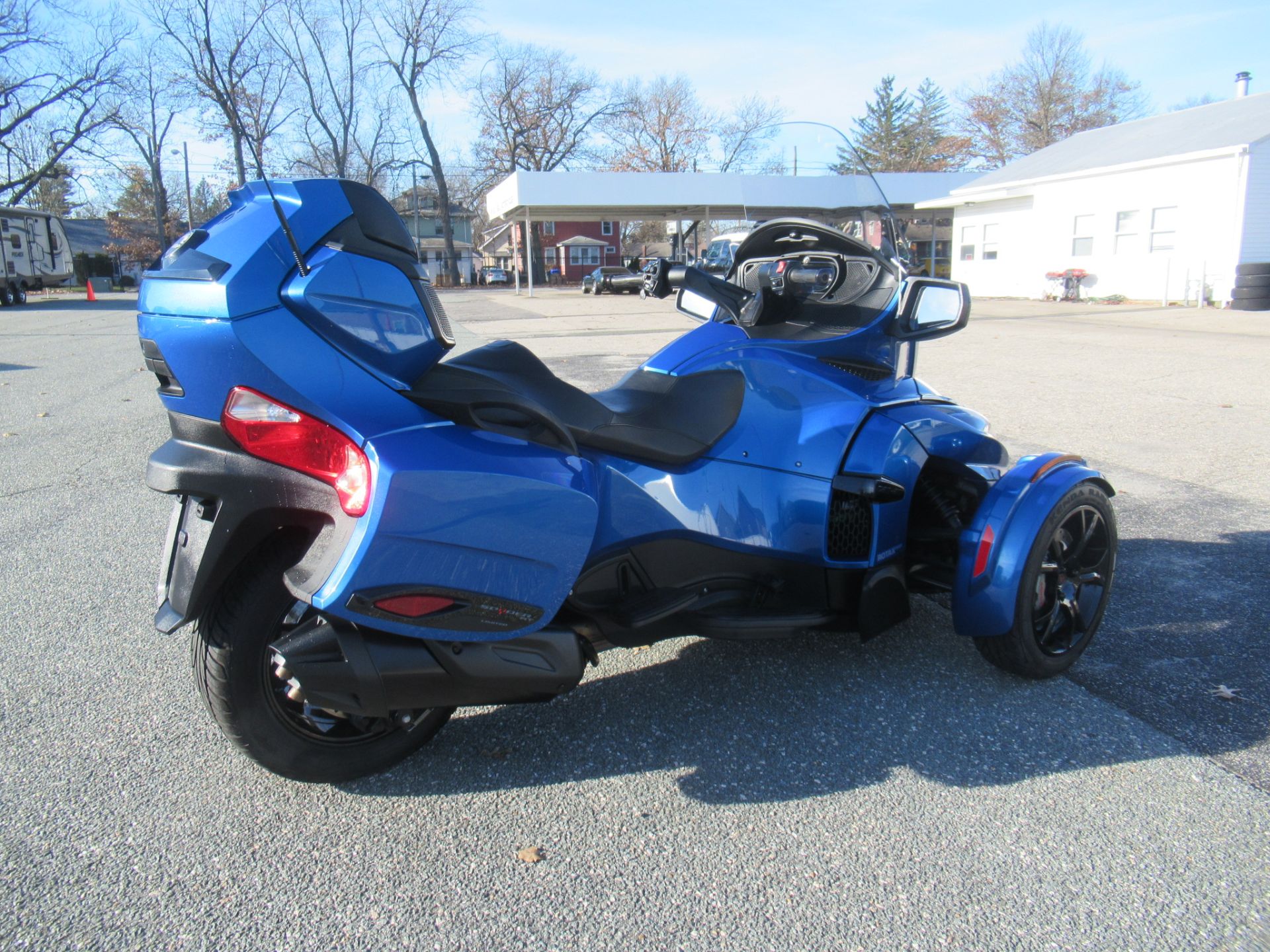 2019 Can-Am Spyder RT Limited in Springfield, Massachusetts - Photo 3
