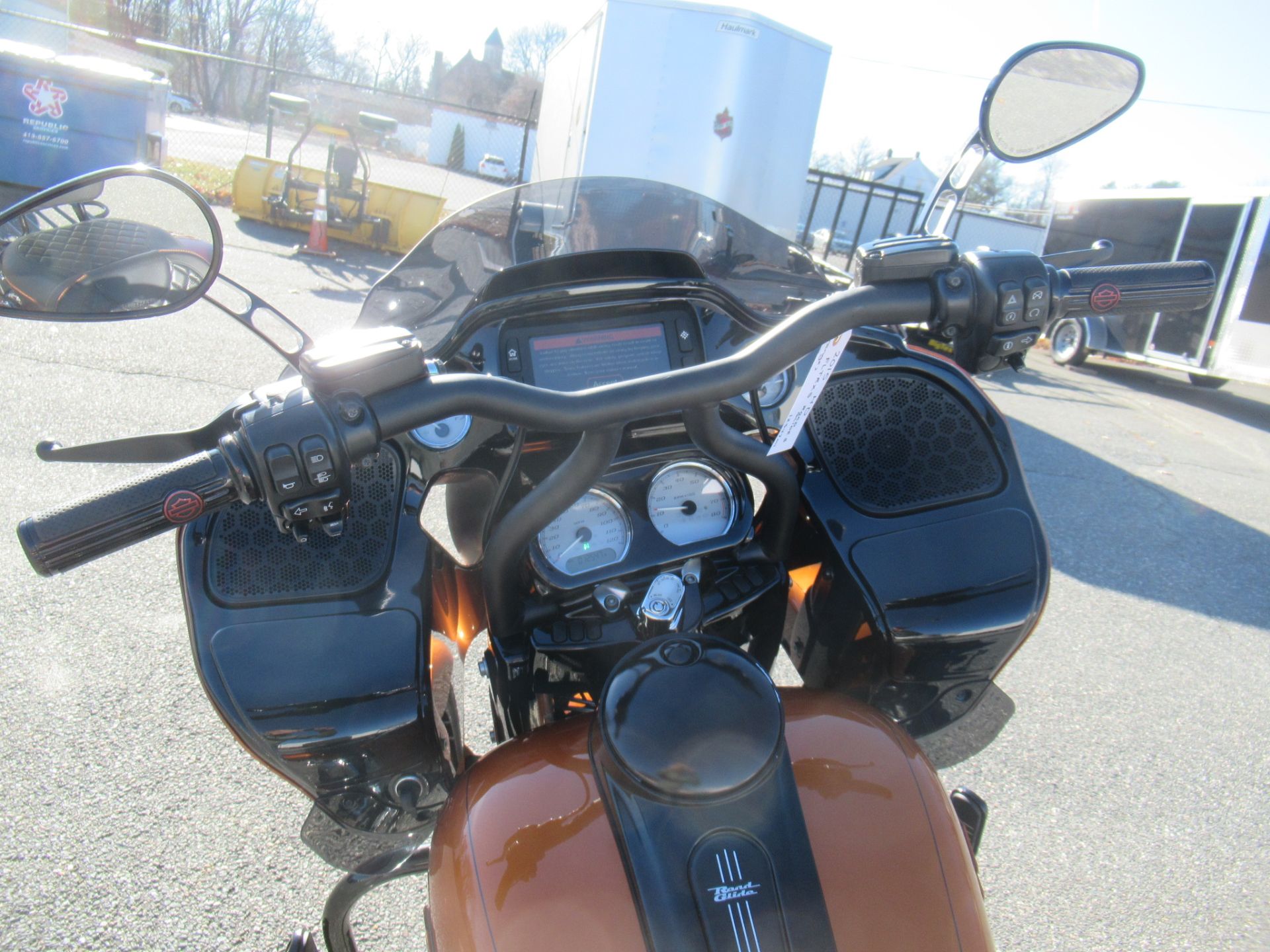 2015 Harley-Davidson Road Glide® Special in Springfield, Massachusetts - Photo 9
