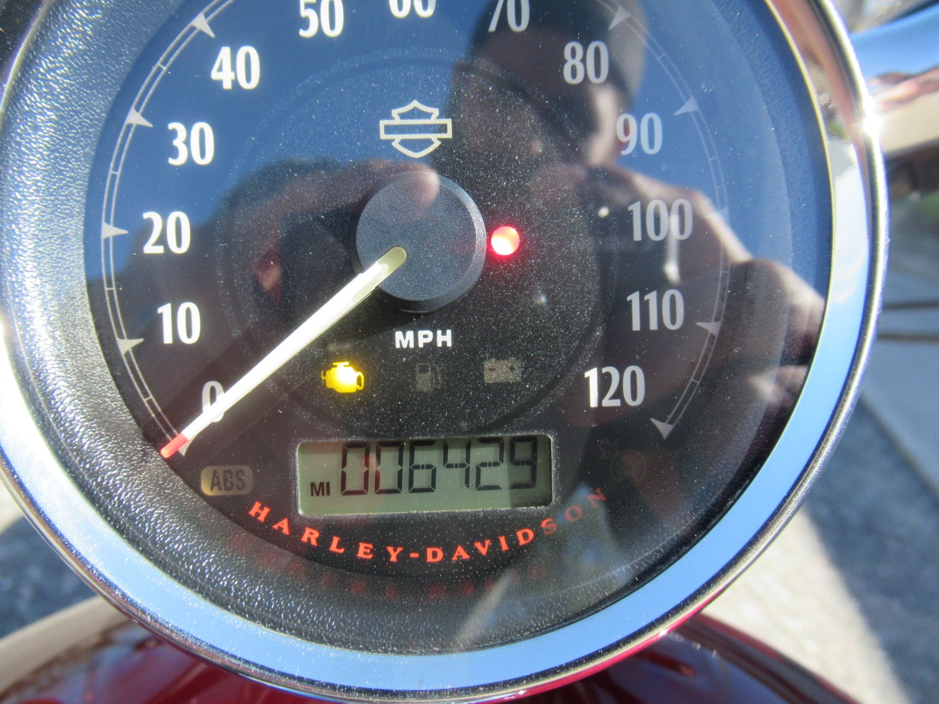 2015 Harley-Davidson 1200 Custom in Springfield, Massachusetts - Photo 4