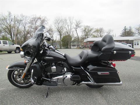 2015 Harley-Davidson Electra Glide® Ultra Classic® Low in Springfield, Massachusetts - Photo 4