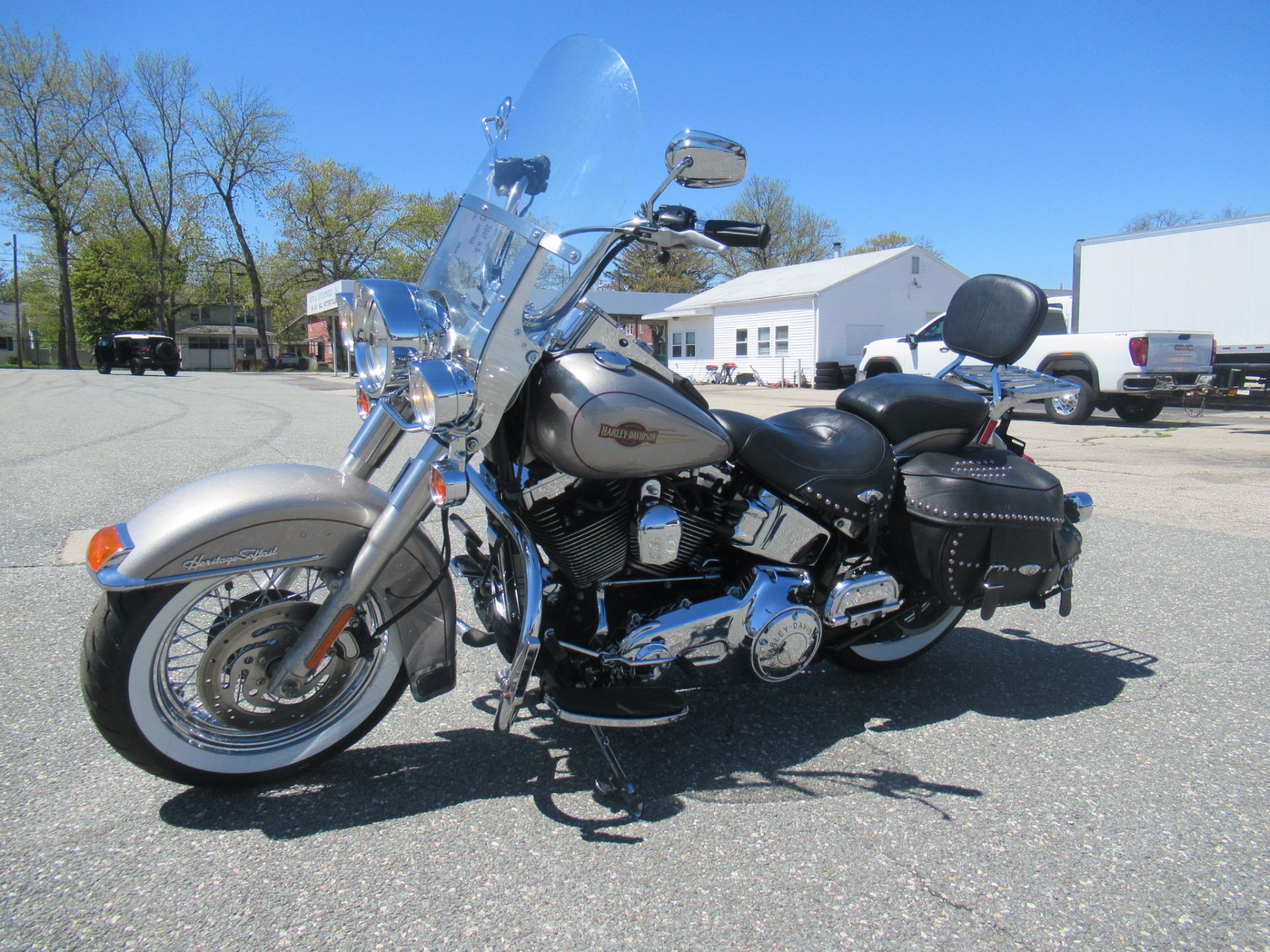 2007 Harley-Davidson Heritage Softail Classic in Springfield, Massachusetts - Photo 5