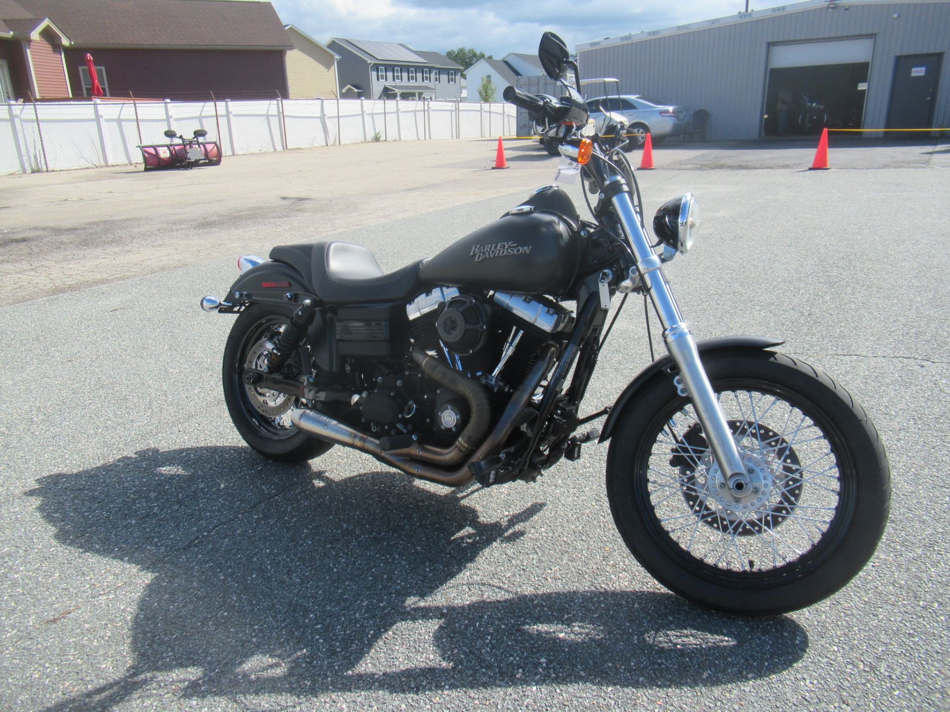 2012 Harley-Davidson Dyna® Street Bob® in Springfield, Massachusetts - Photo 2