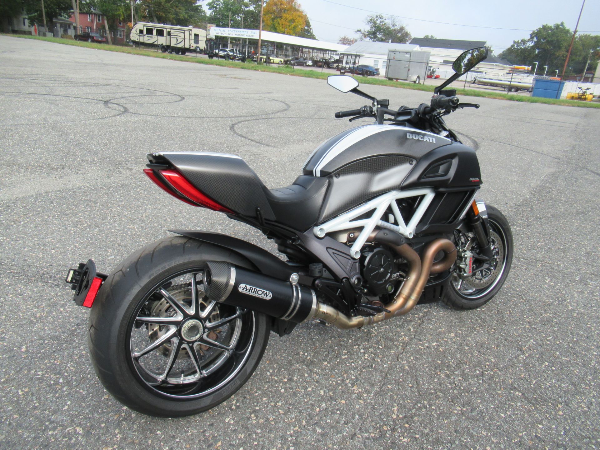 2015 Ducati Diavel Carbon in Springfield, Massachusetts - Photo 3
