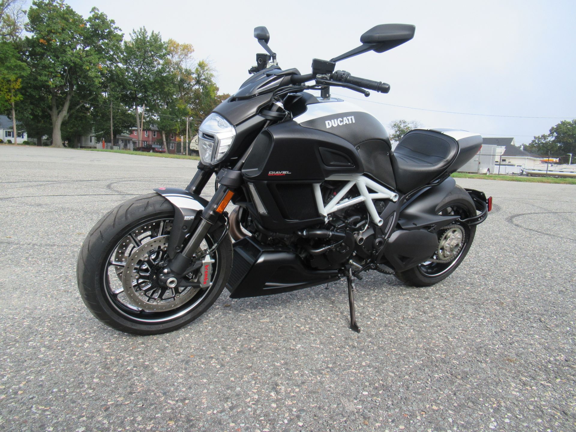 2015 Ducati Diavel Carbon in Springfield, Massachusetts - Photo 4