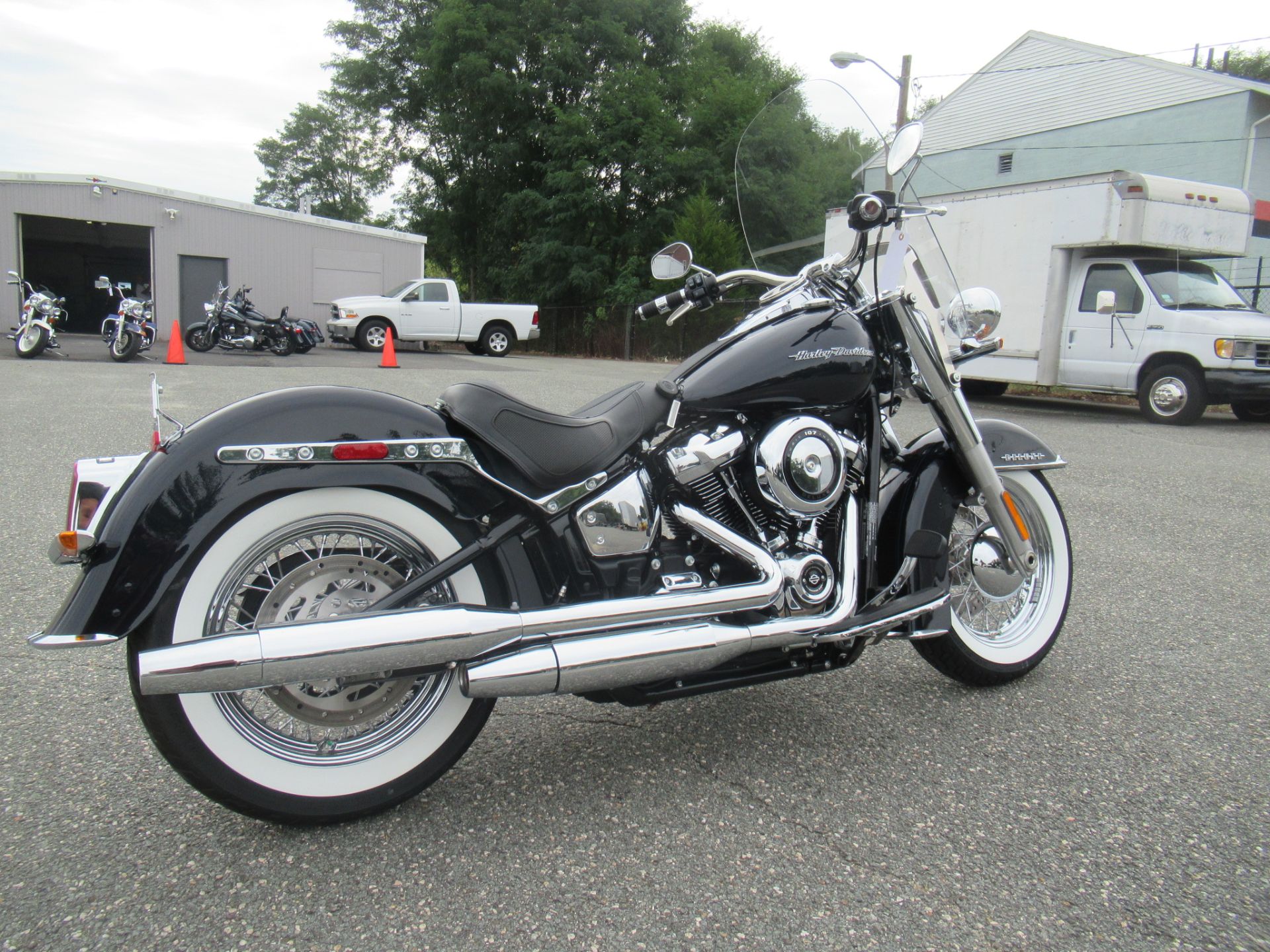 2020 Harley-Davidson Deluxe in Springfield, Massachusetts - Photo 3