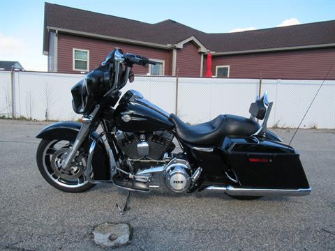 2013 Harley-Davidson Street Glide® in Springfield, Massachusetts - Photo 7