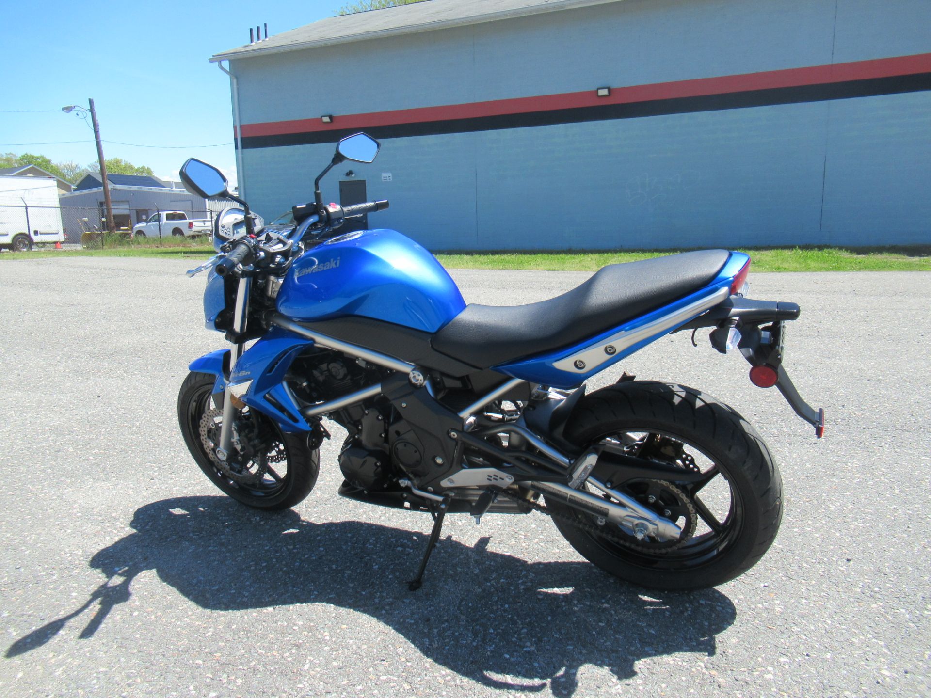 2009 Kawasaki ER-6n in Springfield, Massachusetts - Photo 5