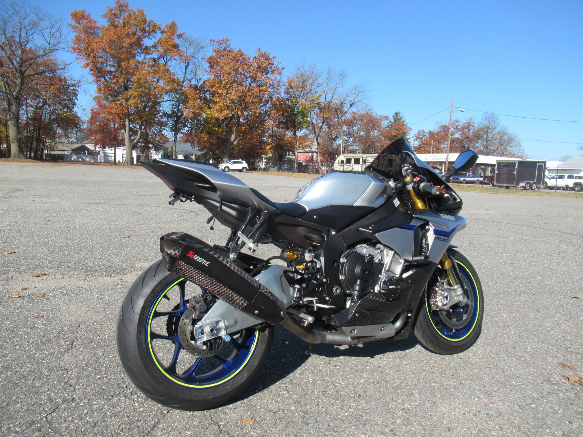 2015 Yamaha YZF-R1M in Springfield, Massachusetts - Photo 3