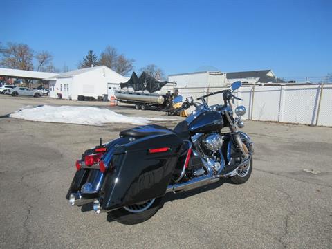 2012 Harley-Davidson Road King® Classic in Springfield, Massachusetts - Photo 2