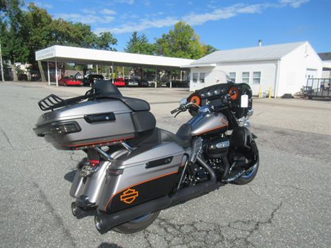 2017 Harley-Davidson Ultra Limited Low in Springfield, Massachusetts - Photo 3