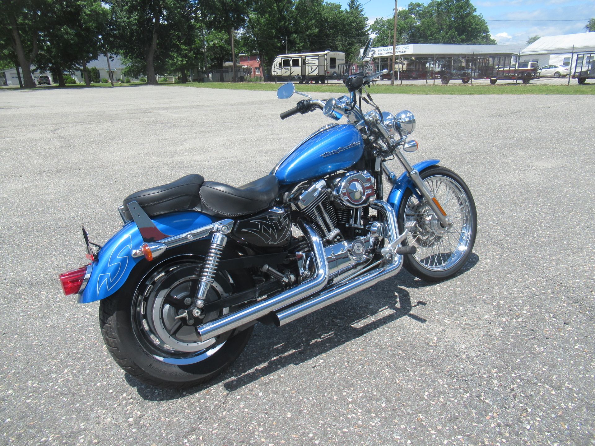 2004 Harley-Davidson Sportster® XL 1200 Custom in Springfield, Massachusetts - Photo 2