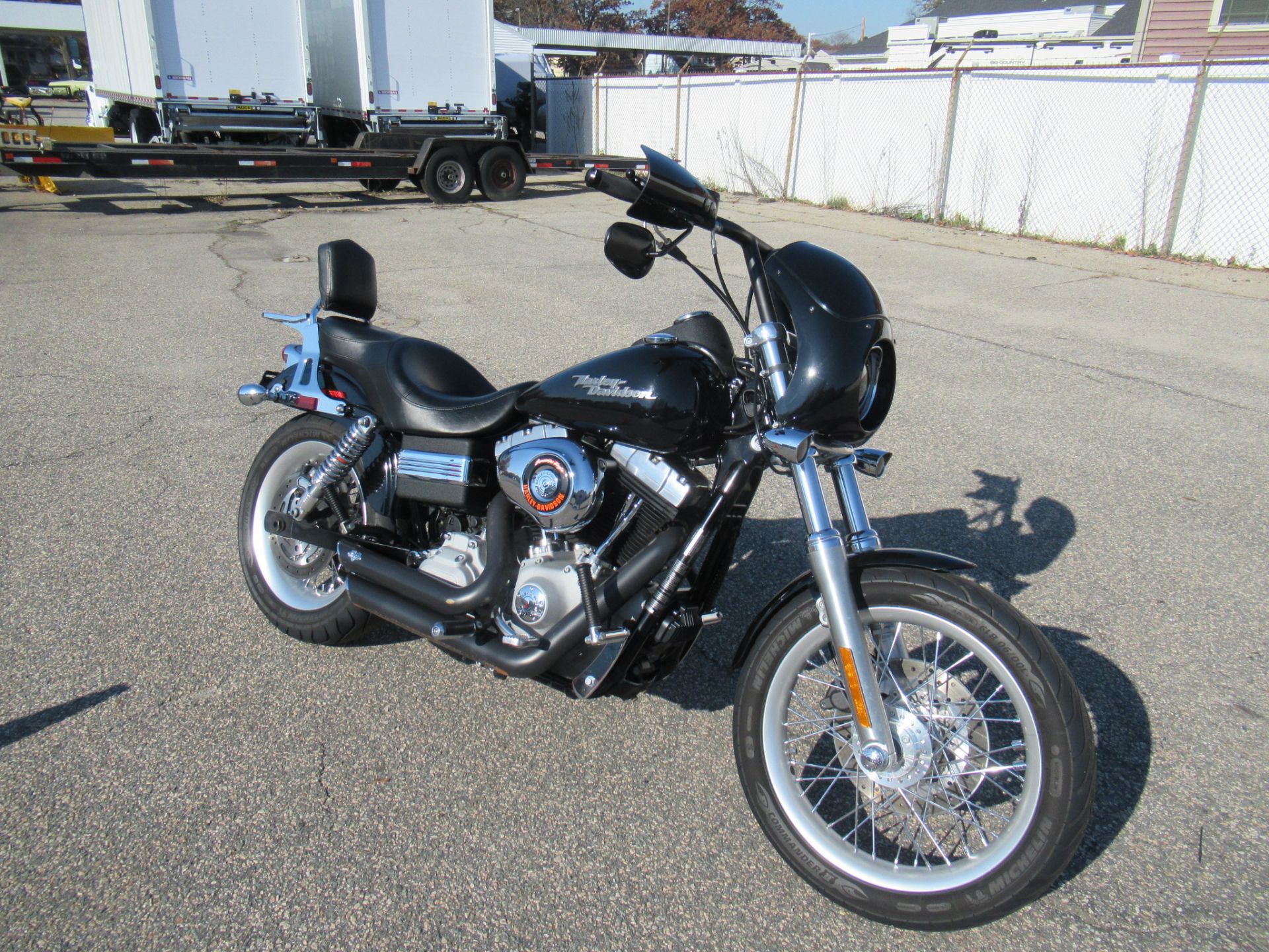 2009 Harley-Davidson Dyna Street Bob in Springfield, Massachusetts - Photo 2