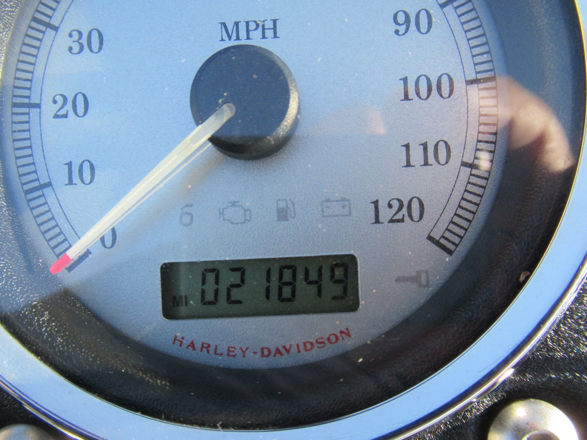 2009 Harley-Davidson Dyna Street Bob in Springfield, Massachusetts - Photo 5