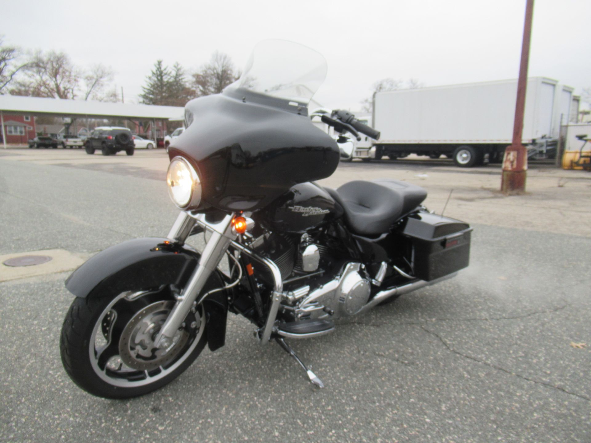 2011 Harley-Davidson Street Glide® in Springfield, Massachusetts - Photo 6