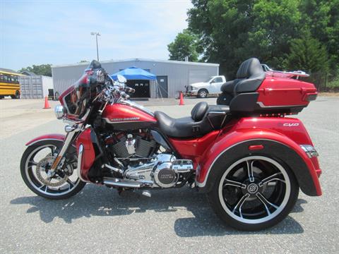 2021 Harley-Davidson CVO™ Tri Glide® in Springfield, Massachusetts - Photo 4