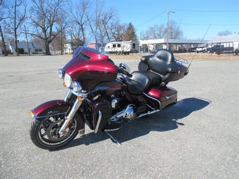 2014 Harley-Davidson Ultra Limited in Springfield, Massachusetts - Photo 5
