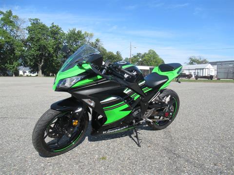 2016 Kawasaki Ninja 300 ABS KRT Edition in Springfield, Massachusetts - Photo 6