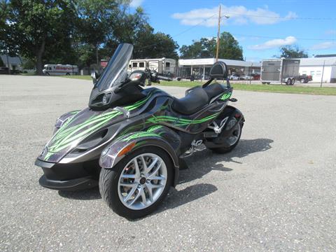 2013 Can-Am Spyder® RS SE5 in Springfield, Massachusetts - Photo 6