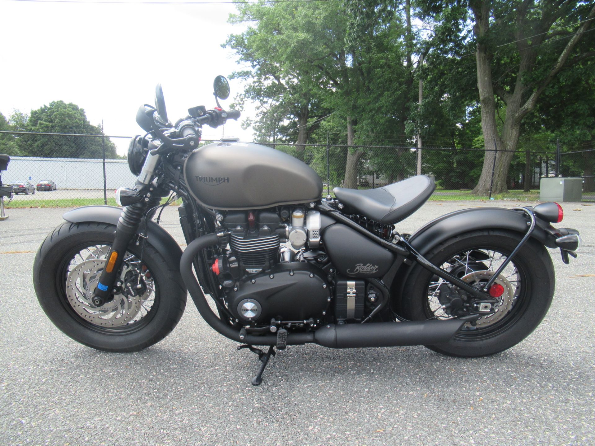2020 Triumph Bonneville Bobber Black in Springfield, Massachusetts - Photo 4