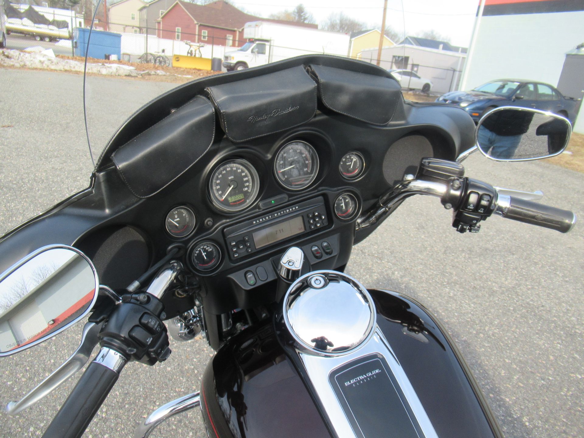 2011 Harley-Davidson Electra Glide® Classic in Springfield, Massachusetts - Photo 9
